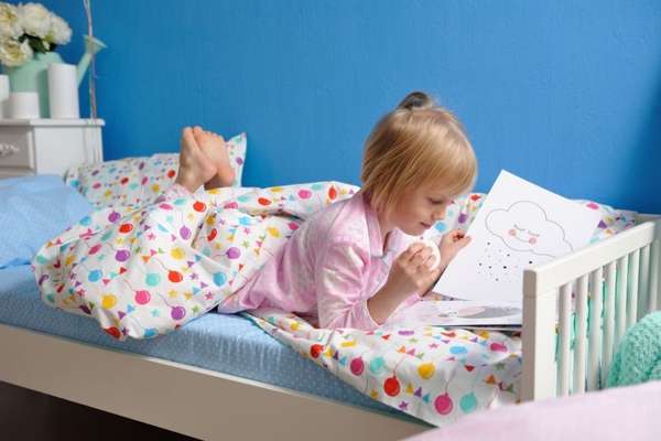  A Place To Read In Little Girl Bedroom