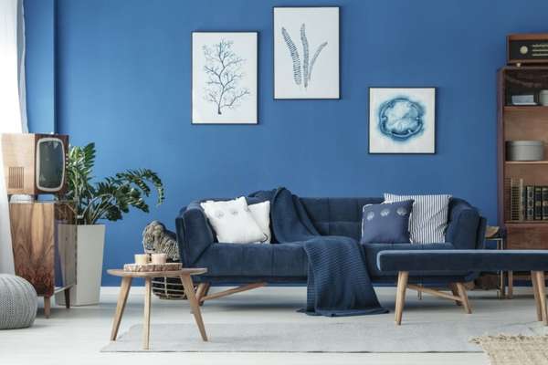  Deep Blue Painting To Make The Living Room Intimate