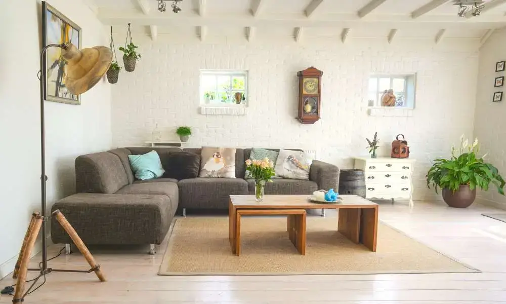 How To Decorate A Small Living Room With Sectional Couch