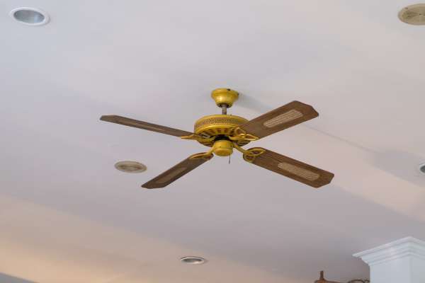 The Right Ceiling Fan Style for Your Bedroom Size