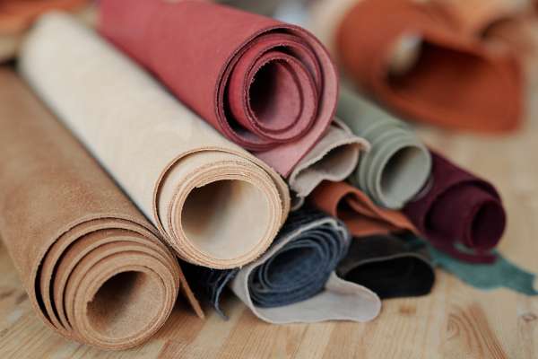 Material Matters: How Fabric Choices Affect Color Appearance