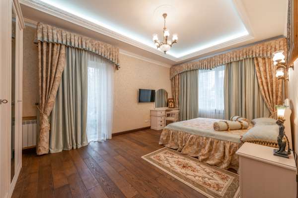 Understanding the Importance of Curtain Colors in Bedroom Design